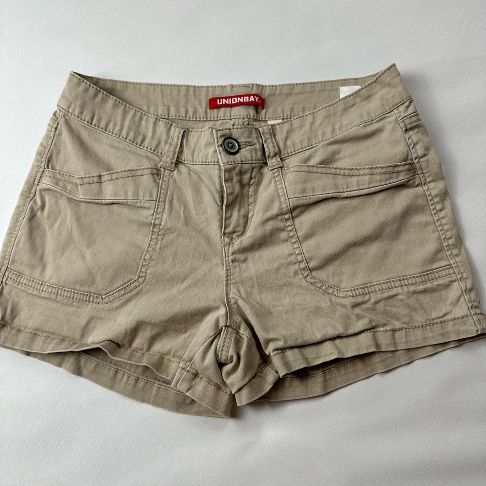 Unionbay khaki shorts. Size 9 juniors